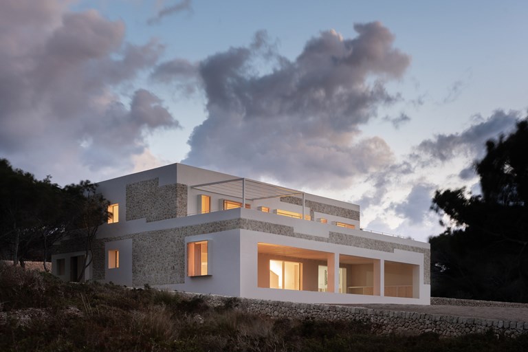 Stone House - Imagen 1